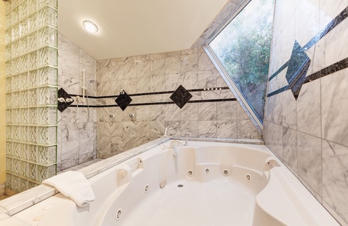 Salmon Creek House | Ocean view home with private sauna, fireplace, balcony & W/D - walk to beach
