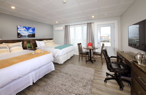 Rocky Harbour Hotel | Ocean View Hotel
