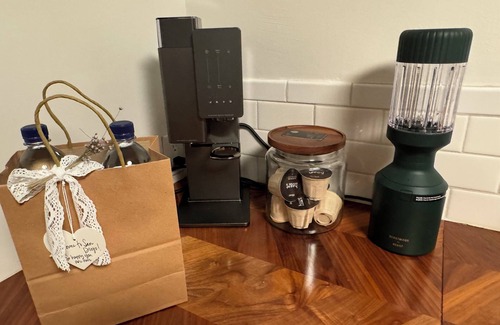 La Jolla Mesa House | Ocean View in PB-La Jolla. Highly Walkable!