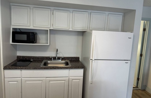 Cottage Line Hotel | Ocean View Inn