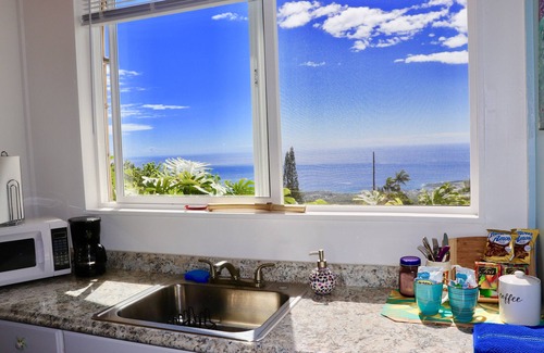 Holualoa House | Ocean View - King Bed✨nSelf Checkin and Out - Private Entry and Private Lanai