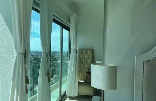 Evaristo Morales Apartment | Ocean View Luxurious Condo, Pool,Gym,Sauna,Theater