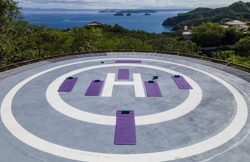 El Ocotal Villa | Ocean-View Luxury Villa – All-Inclusive with Helipad, Gym & Chauffeur