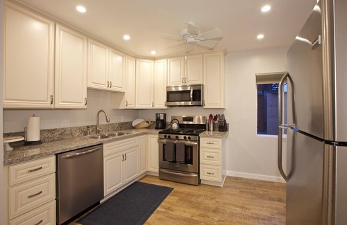 South Mission Beach House | Ocean View! One house to Beach, Clean and Spacious -South Mission