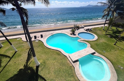 Manzanillo Apartment | OCEAN VIEW PENTHOUSE WITH TERRACE