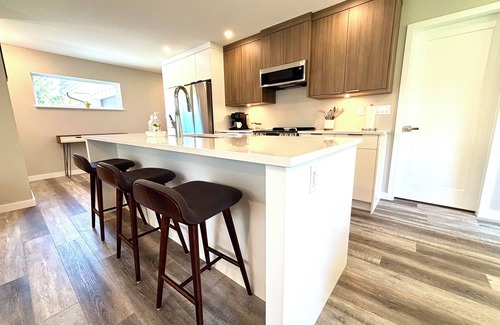 Sliammon House | Ocean View/Pet Friendly/Hobby Farm/New Home 2025