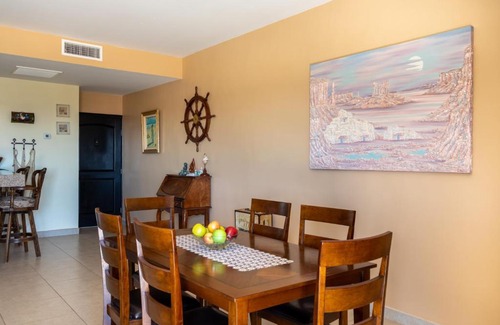 Las Conchas Apartment | Ocean View Premium Condo
