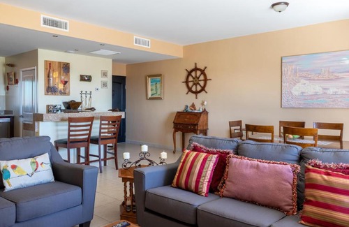 Las Conchas Apartment | Ocean View Premium Condo