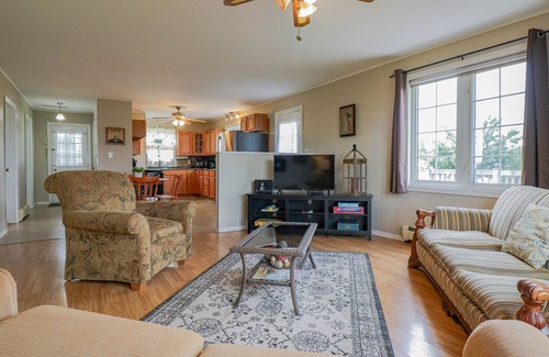 Stanley Bridge House | Ocean View Retreat on the Cavendish Road - Walk to Restaurants and Shops