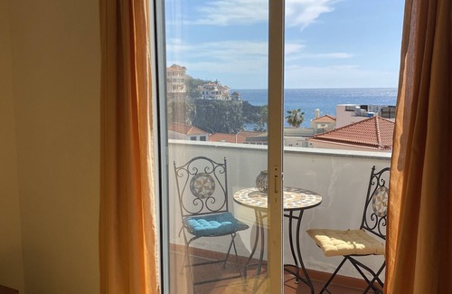 Camara de Lobos Apartment | Ocean View Roxos Park im Herzen von Camara de Lobos madeira für Work und Travel