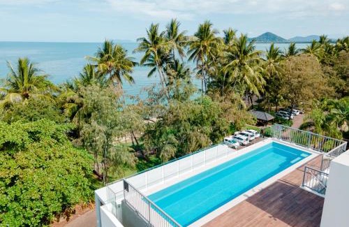 Palm Cove Apartment | Ocean View Shara