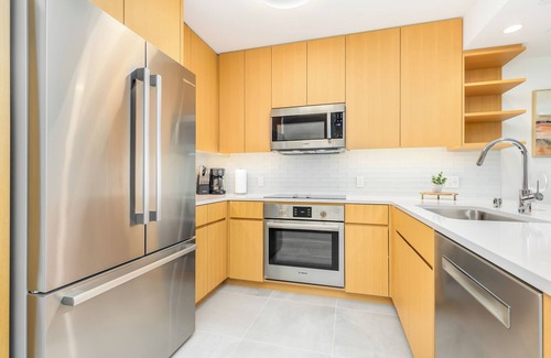 Ala Moana Condo | Ocean View Sky Ala Moana Condo w/Amazing Amenities Near Restaurants & Shops