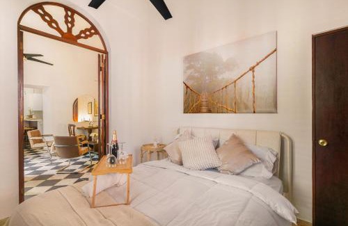 Mercado Apartment | Ocean View Spanish