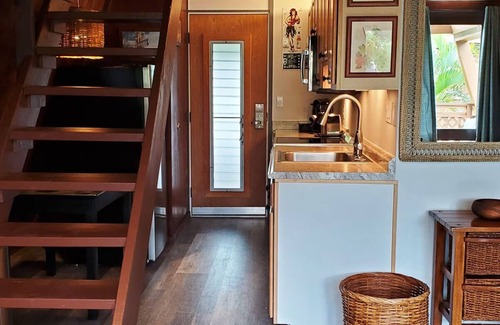 Kaunakakai House | Ocean View Suite: with Seating Area and Balcony! Pet-friendly, Outdoor Pool!