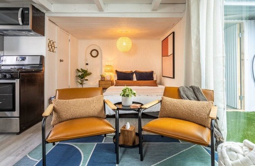 El Porto Apartment | Ocean View Surf Studio with Patio & Parking, Steps to Beach