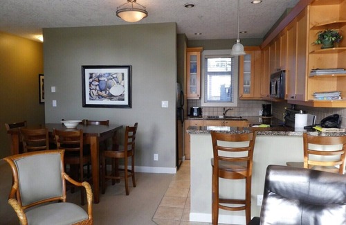 Sooke House | Ocean View Townhome - Sooke Harbour Marina