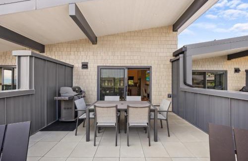 Black Creek Apartment | Ocean View Townhouse #27