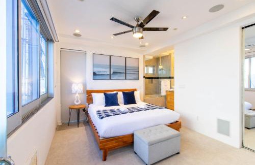 Mission Beach House | Ocean view, two-level condo with stunning view, decks, fast WiFi & fireplace