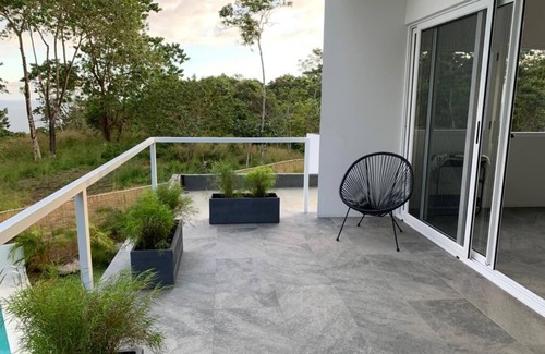 Montezuma House | Ocean View Villa- 2 minutes to beach! Great Wifi!