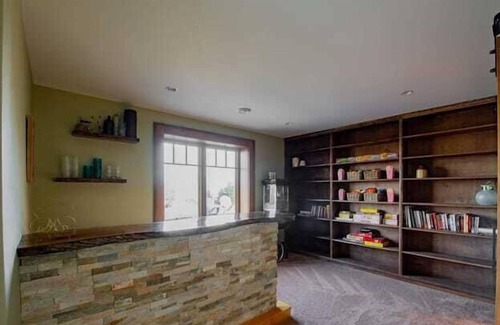 Feltzen South House | Ocean View Villa with Hot Tub and Movie Theatre