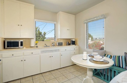 Ocean Park Apartment | Ocean view with your capuccino