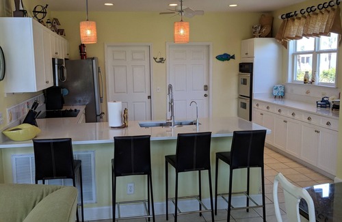 Saint Helena Island House | Ocean Views! 5 star reviews, easy beach access. Cards, cart incl, 1000 savings!