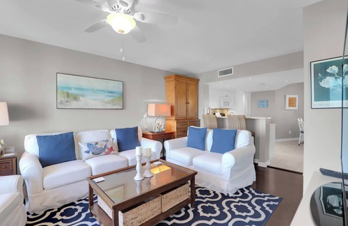 Isle of Palms Condo | Ocean Views Abound! Large Screen Porch, Pool Access - 303H Tidewater