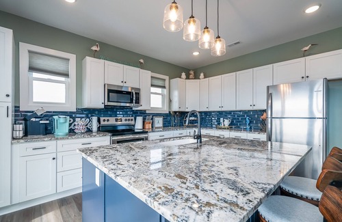 Long Beach House | Ocean Views, Brand NEW, < 2-minute walk to Beach, Great Location!