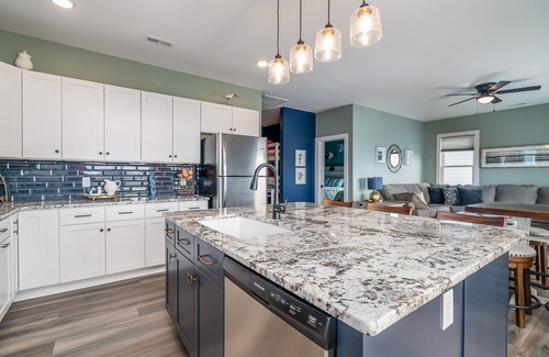 Long Beach House | Ocean Views, Brand NEW, < 2-minute walk to Beach, Great Location!