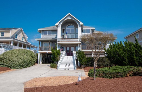 Corolla Light House | Ocean Views, Den, Community Pools, Close to Beach access, 103, Brigadune-Oceanfront