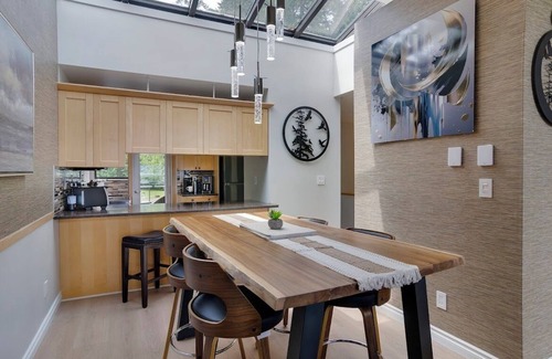 North Oyster Condo | Ocean views, heated pool and private beach on Vancouver Island. nInn of the Sea!