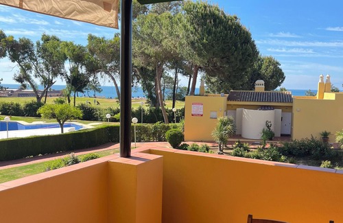 Islantilla Apartment | Ocean views, ideal for relaxation.