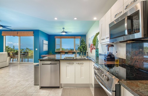 Kona Palisades Condo | Ocean Views in Na Hale O Keauhou