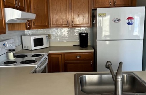 North Wildwood Condo | OCEAN VIEWS! INLET! POOL! VACATION PERFECTION!
