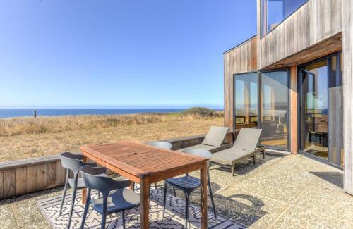 Sea Ranch House | Ocean Views - Near Bluff Coast Trail - Hot Tub