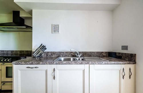 Dawlish Apartment | Ocean views, peace and quiet in this homely flat