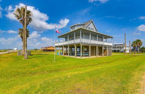 Surfside Beach House | Ocean Views Pet-Friendly Surfside Beach Gem