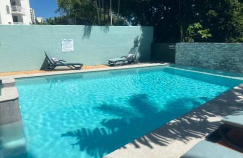 Alexandra Headland Apartment | Ocean Views - Top floor