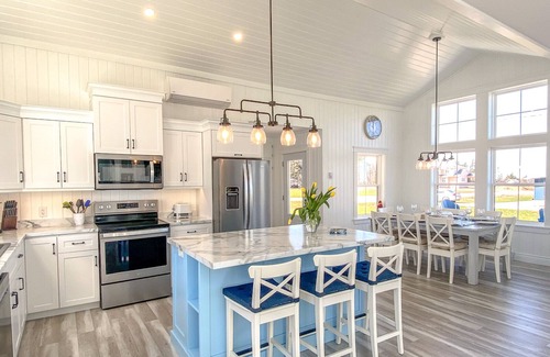 Anglo Rustico Cottage | Ocean Views, Walk to Gorgeous Beach, AC, Village of Rustico Nearby