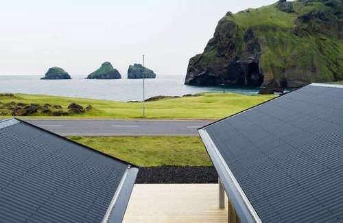 Vestmannaeyjar House | Ocean Villa surrounded by unique nature