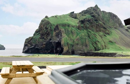 Vestmannaeyjar House | Ocean Villa surrounded by unique nature