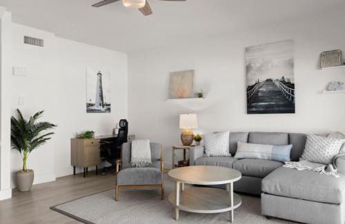 New Smyrna Beach Apartment | Ocean Vista Renovated Townhouse Steps to Beach & Pool