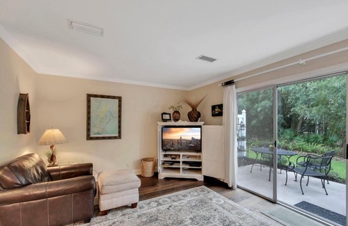 Demere Park House | Ocean Walk B-4