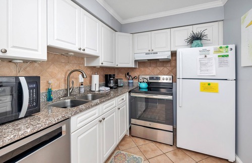 Demere Park Condo | Ocean Walk P-13, 1 bed/1 bath pup friendly- Ground level