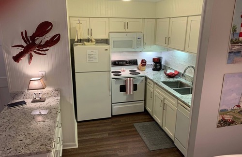 Demere Park Condo | Ocean Walk P11 - Kick Back.Relax.and Enjoy ! Clean & Ready for your Getaway