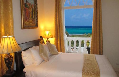 Nassau Hotel | Ocean West Boutique Hotel