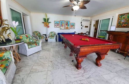 Nassau Hotel | Ocean West Boutique Hotel