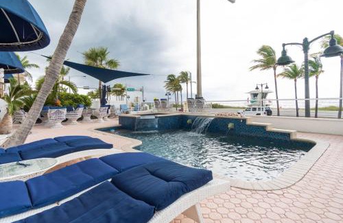 Birch Park Finger Streets House | Oceana Blue/Beach Front/Pool/Bar/Relax