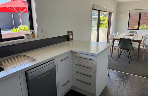Mount Maunganui House | Oceanbeach Stay Summa