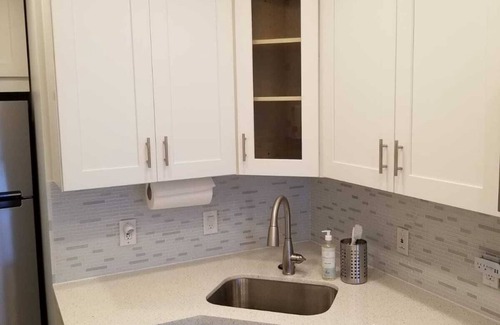 Hollywood Condo | OCEANFRONT/1st FL- On beach Spectacular views/King+sleeper/2 baths. Free parking